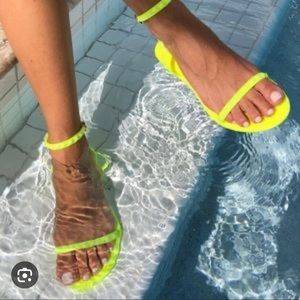 ISO Alexandria Brandao neon yellow sandals
